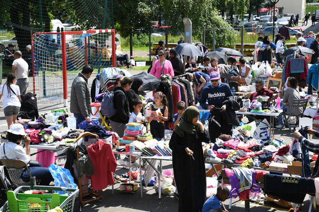 Vide grenier rue des Olivettes